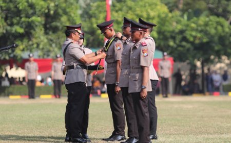 Kapolda Jatim Lantik 971 Bintara Remaja Lulusan SPN Polda Jatim