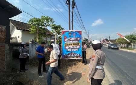 Polres Jember Masifkan Edukasi Berkendara Aman di Titik Rawan Kecelakaan